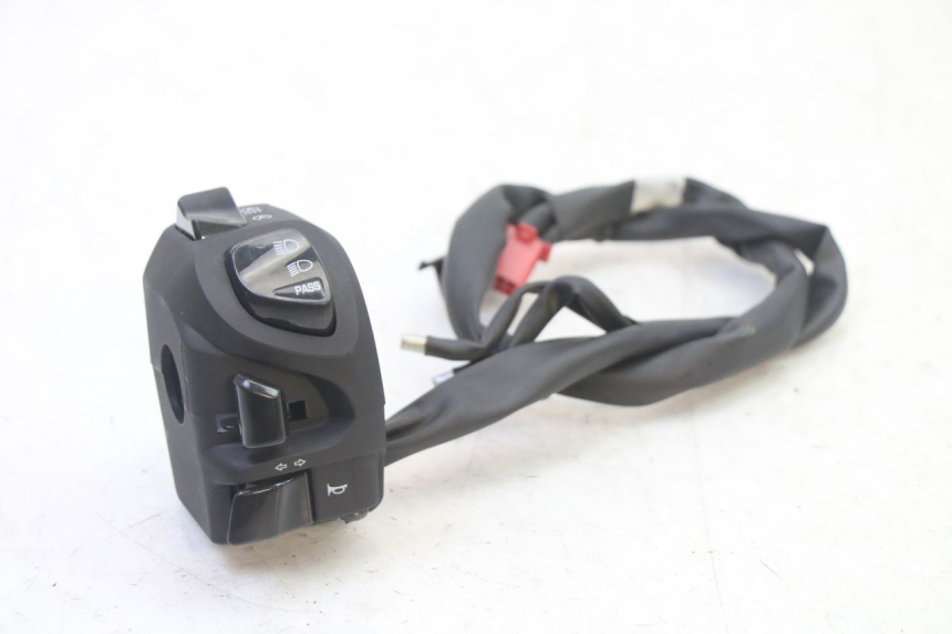 photo de COMMODO GAUCHE YAMAHA XMAX X-MAX 125 (2021 - 2025)