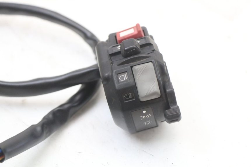 photo de COMMODO GAUCHE YAMAHA TDR DELTABOX 125 (1993 - 2003)