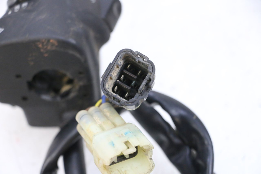 photo de COMMODO GAUCHE YAMAHA YFM R RAPTOR 250 (2008 - 2014) - Points de fixation