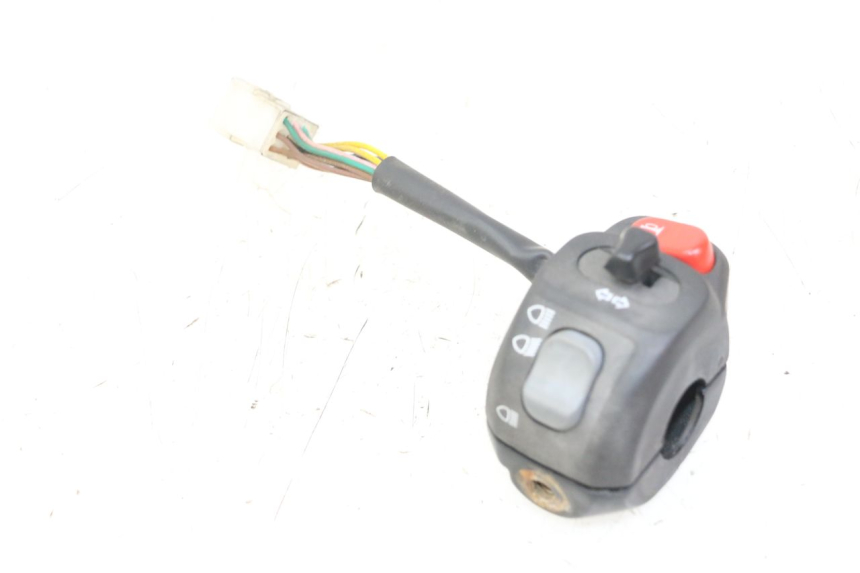 photo de COMMODO GAUCHE YAMAHA YP MAJESTY 125 (2007 - 2010)