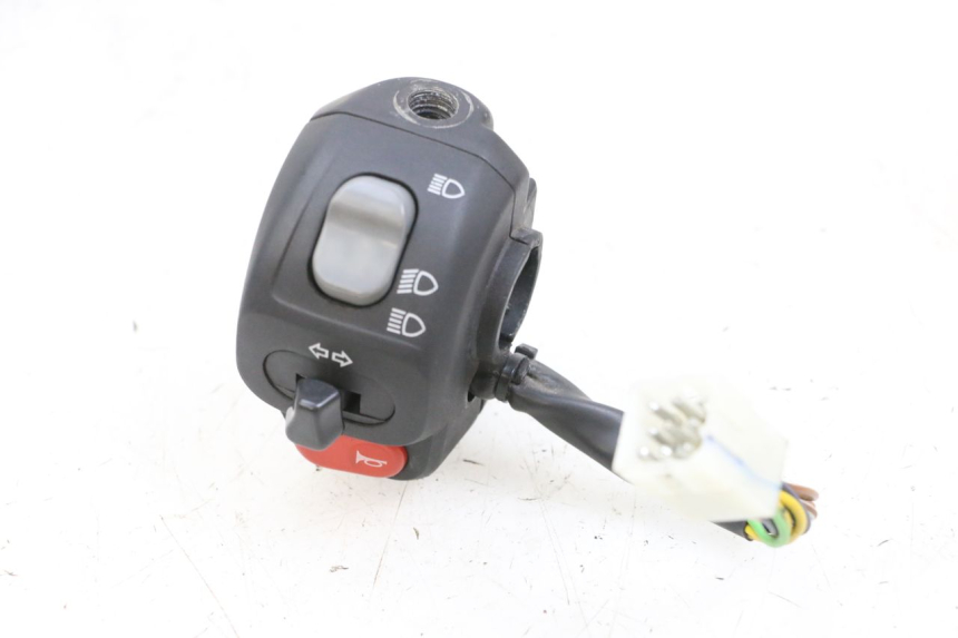 photo de COMMODO GAUCHE YAMAHA YP MAJESTY 125 (2002 - 2006) - Vue principale