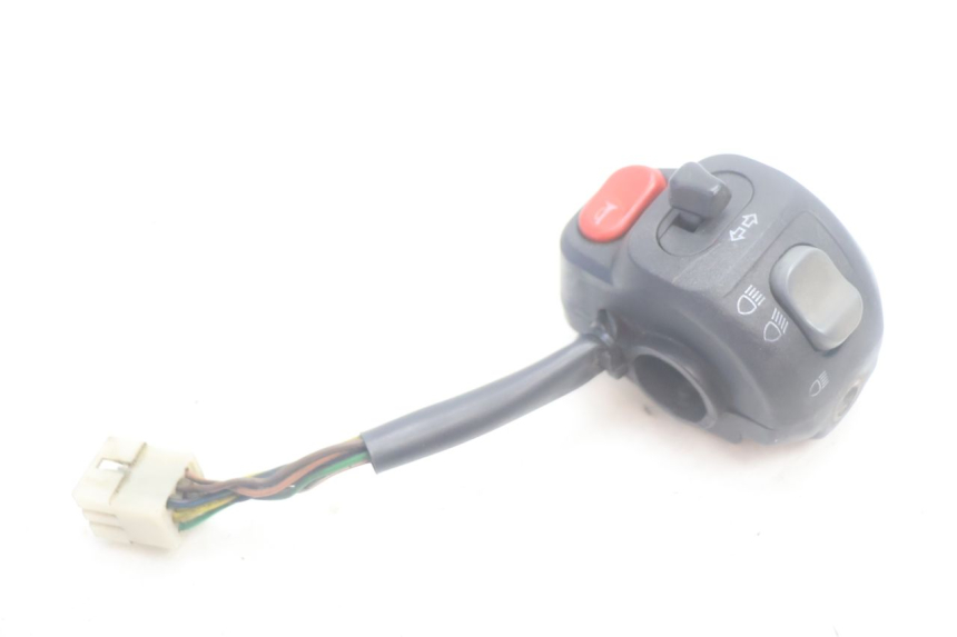 photo de COMMODO GAUCHE YAMAHA YP MAJESTY 125 (2007 - 2010) - Zoom état d’usage