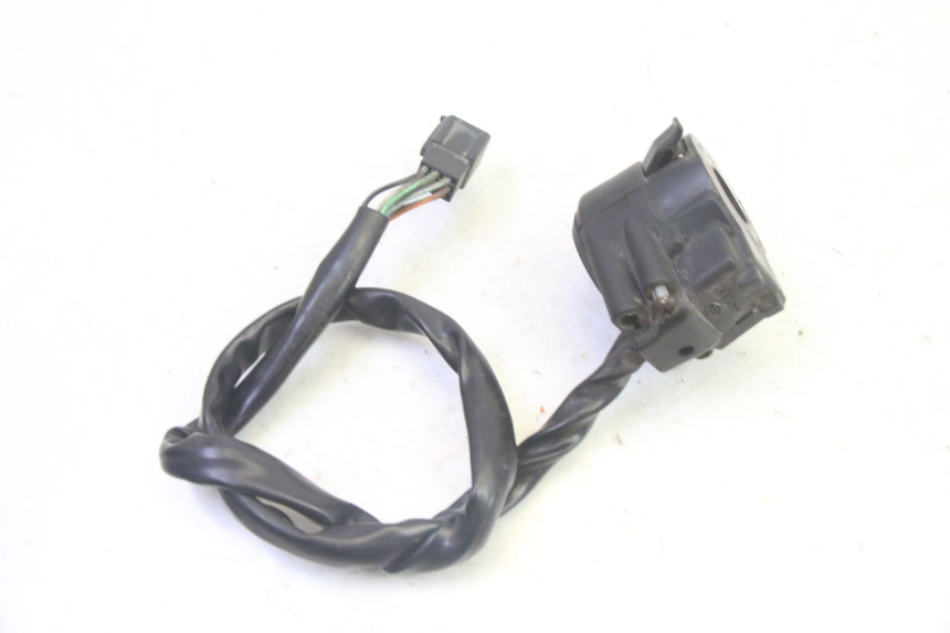 photo de COMMODO GAUCHE KYMCO ZING 125 (1997 - 2003) - Gros plan technique