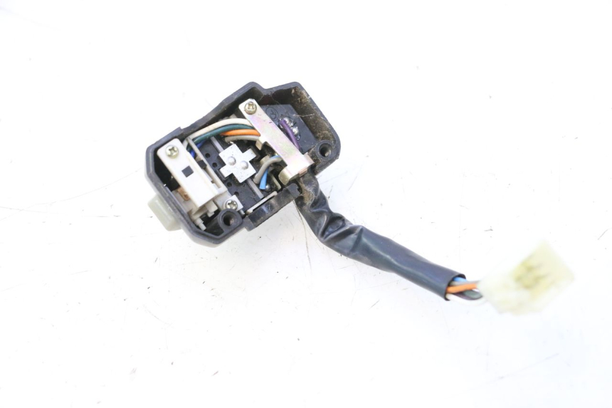 photo de COMMODO GAUCHE UNIVERSAL BIKE ZN50QT-11B 50 (2018 - 2021) - Détail de la pièce