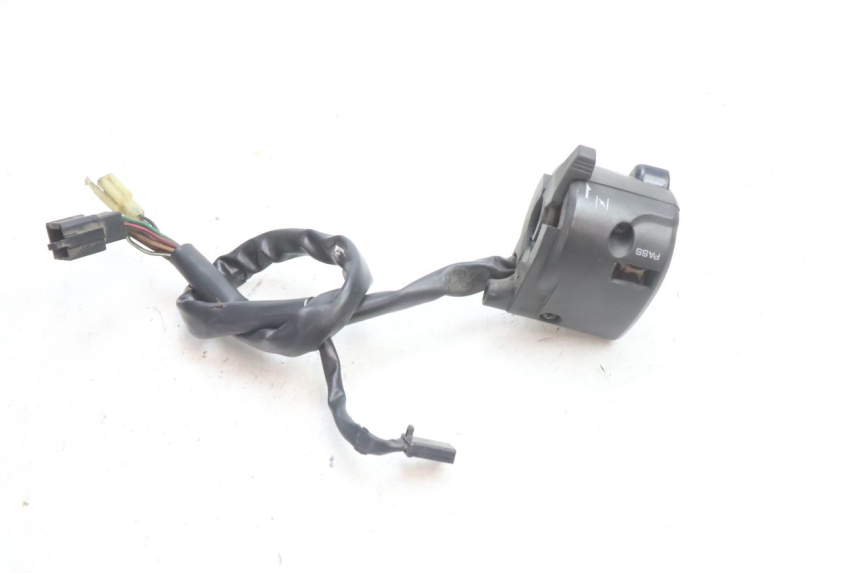 photo de COMMODO GAUCHE KAWASAKI ZZR 600 (1995 - 2004) - Autre angle de vue