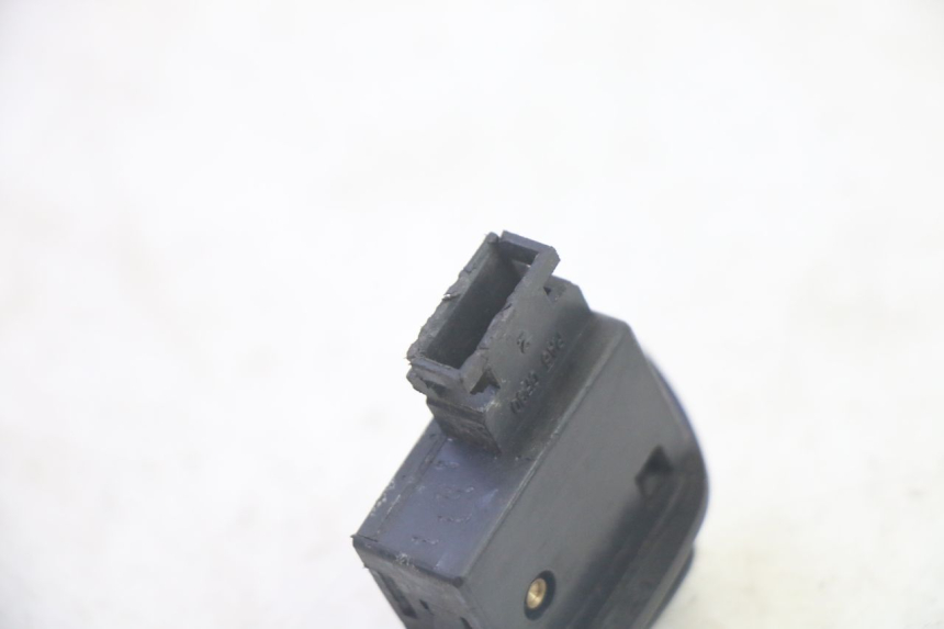 photo de COMMODO KLAXON PEUGEOT DJANGO 4T 50 (2014 - 2019) - Vue d’ensemble