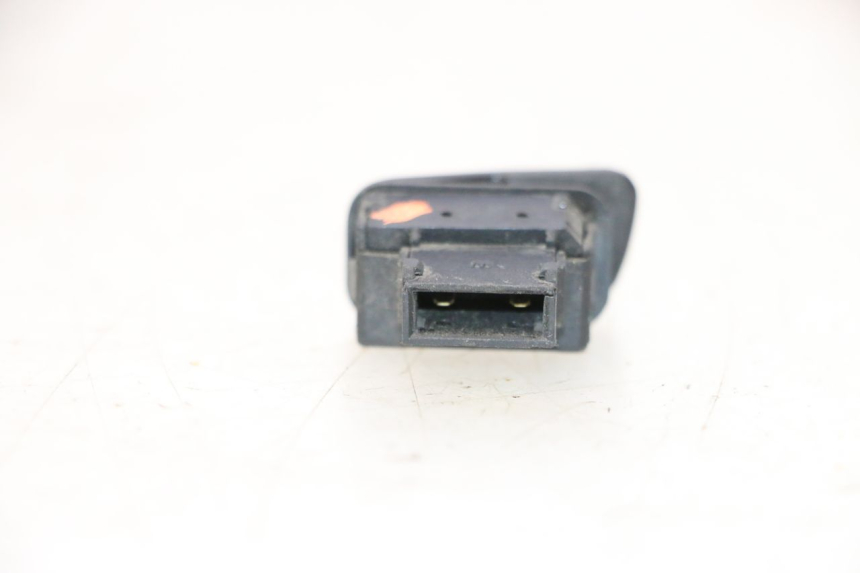 photo de COMMODO KLAXON PIAGGIO MP3 LT 400 (2007 - 2012) - Zoom état d’usage
