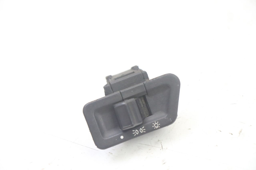 photo de COMMODO PHARE SYM FIDDLE 125 (2008 - 2010)