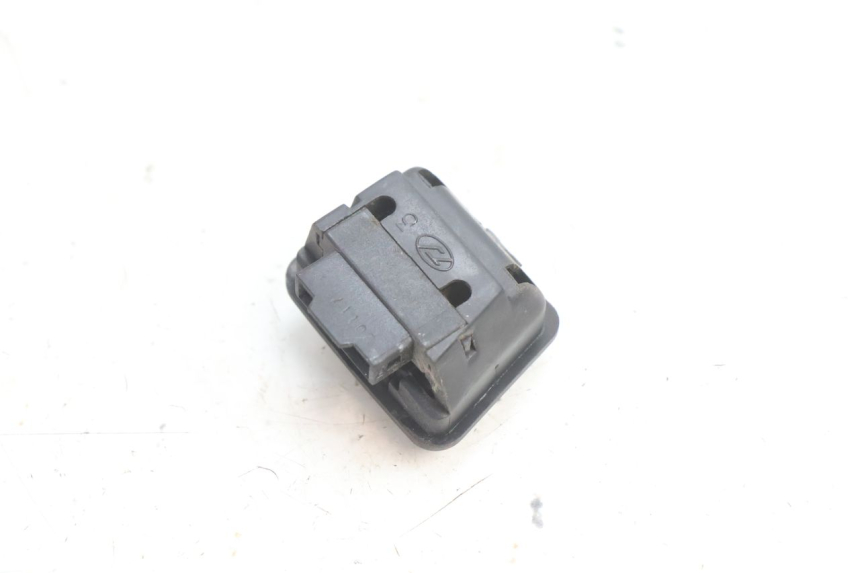 photo de COMMODO PLEIN PHARE APRILIA ATLANTIC S 125 (2010 - 2013) - Autre angle de vue