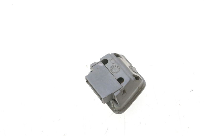 photo de COMMANDE DE PHARE PIAGGIO FLY 2T 50 (2004 - 2017) - Zoom état d’usage