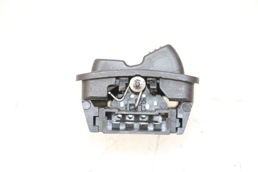 photo de COMMODO PLEIN PHARE PIAGGIO MP3 HPE 310 (2024 - 2025)