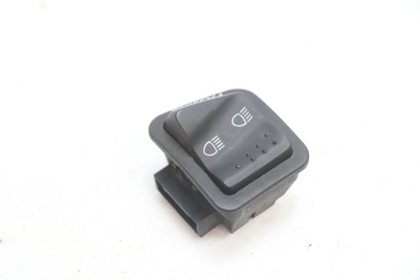 photo de COMMODO PLEIN PHARE PIAGGIO MP3 LT 300 (2010 - 2016) - Détail de la pièce