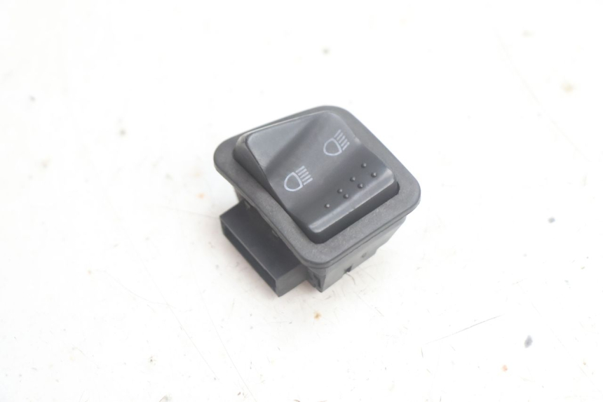 photo de COMMODO PLEIN PHARE PIAGGIO NEW TYPHOON 50 (2018 - 2021) - Détail de la pièce