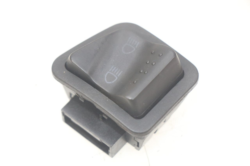 photo de COMMODO PLEIN PHARE PIAGGIO LIBERTY 4T 50 (2004 - 2008)