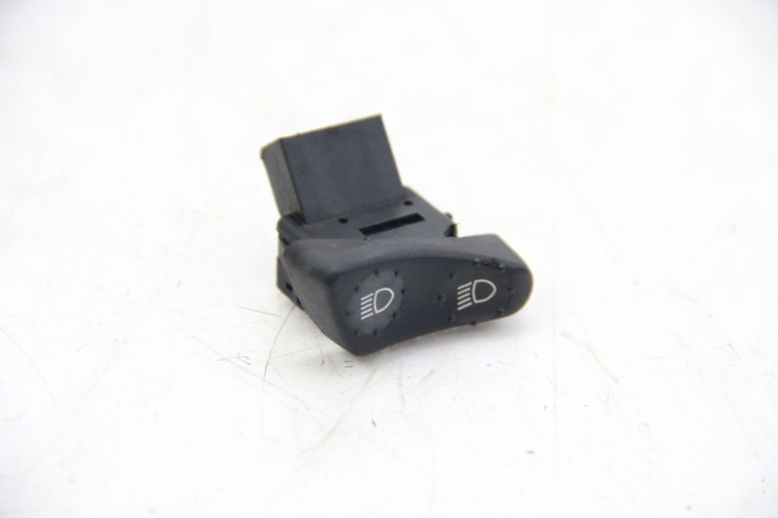 photo de COMMODO PLEIN PHARE PIAGGIO VESPA GTS SUPER IE 125 (2009 - 2016)