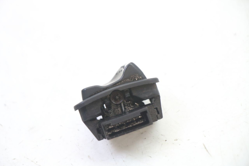 photo de COMMODO PLEIN PHARE PIAGGIO SUPER LX 125 (2000 - 2003)