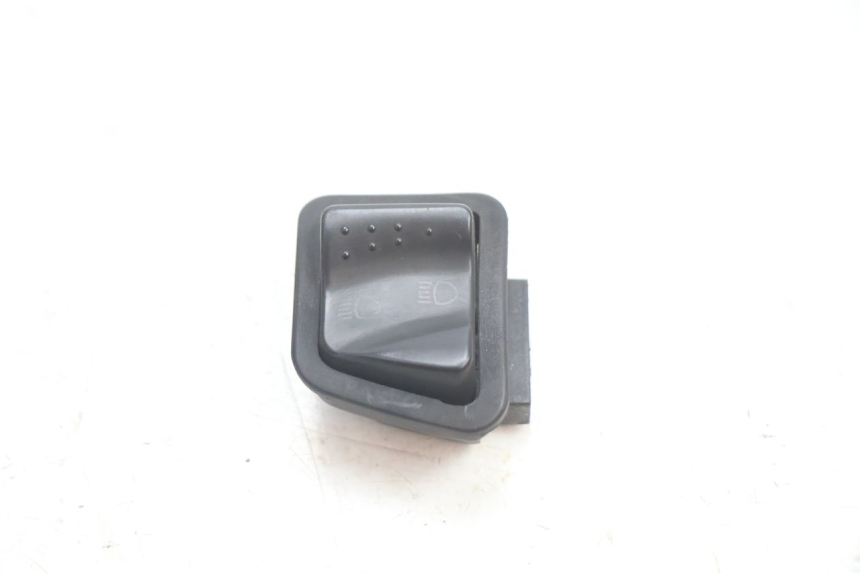 photo de COMMODO PLEIN PHARE PIAGGIO X8 STREET 125 (2006 - 2007) - Vue principale