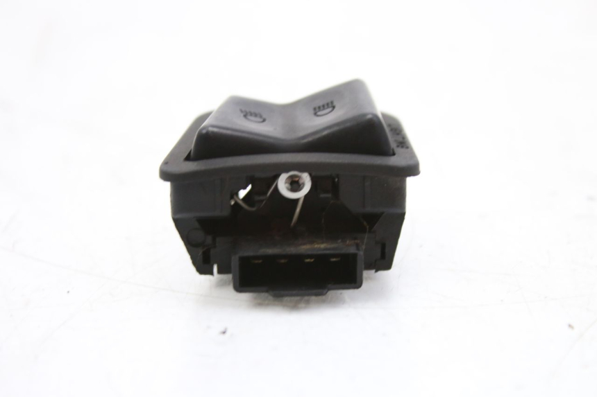 photo de COMMODO PLEIN PHARE YAMAHA XMAX X-MAX 125 (2006 - 2009) - Gros plan technique