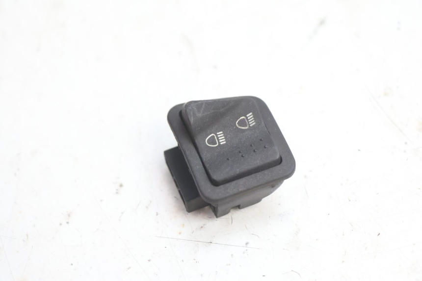 photo de COMMODO PLEIN PHARE PIAGGIO ZIP 2T 50 (2009 - 2019) - Détail de la pièce