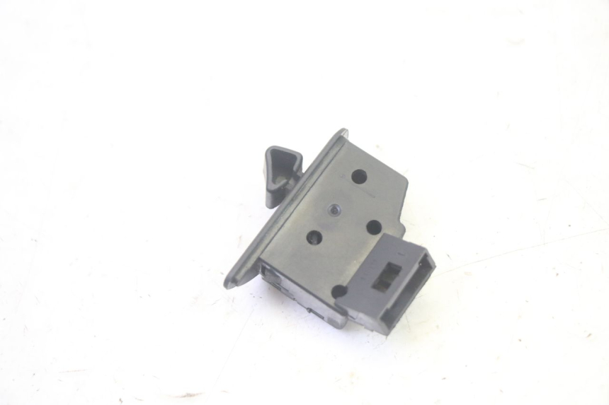 photo de COMMODO ROLL LOCK PIAGGIO MP3 500 (2016 - 2018) - Zoom état d’usage