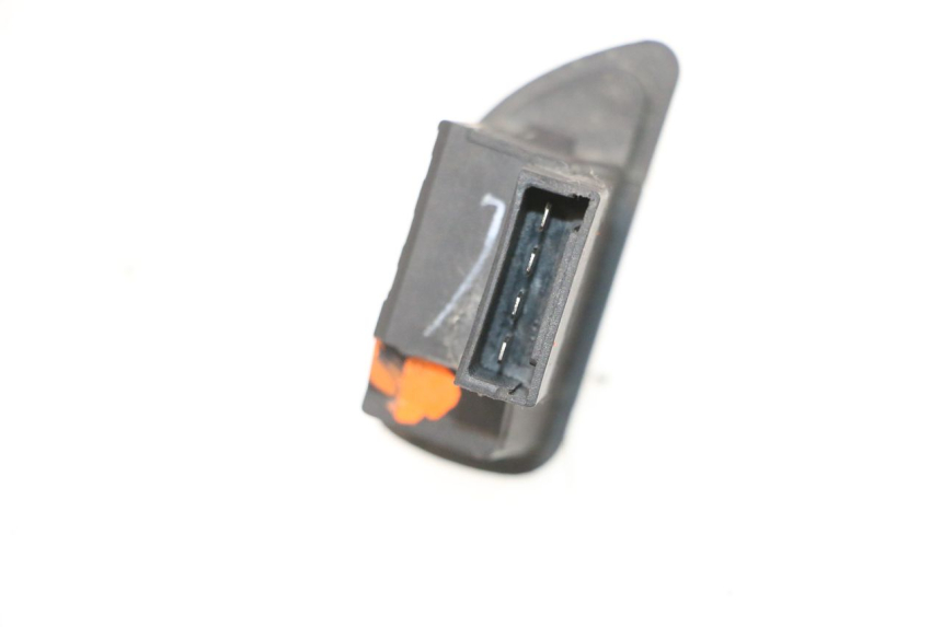 photo de COMMODO ROLL LOCK PIAGGIO MP3 RL 250 (2006 - 2010) - Détail de la pièce