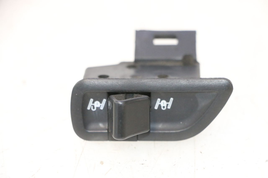photo de COMMODO ROLL LOCK PIAGGIO MP3 500 (2016 - 2018) - Vue principale