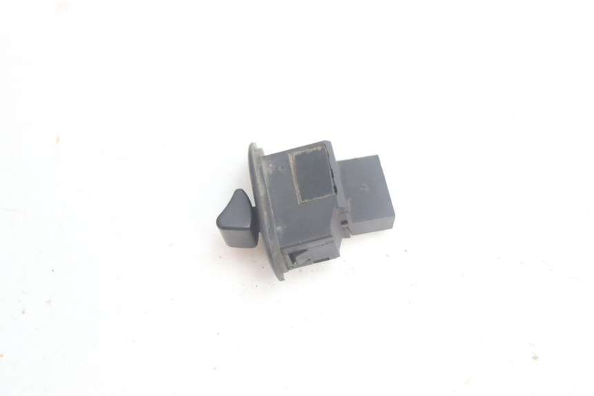 photo de COMMODO ROLL LOCK PIAGGIO MP3 125 (2006 - 2014) - Zoom état d’usage