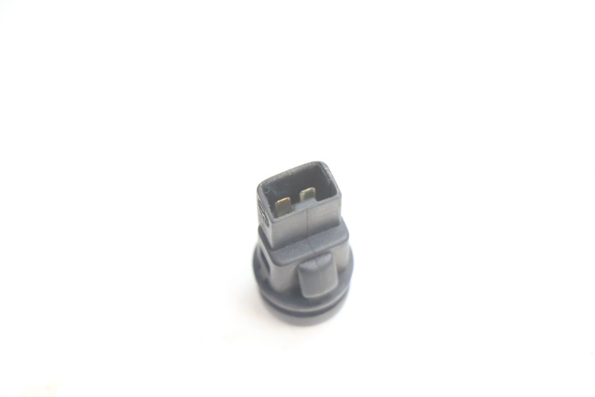 photo de COMMODO PIAGGIO X8 STREET 125 (2006 - 2007) - Autre angle de vue
