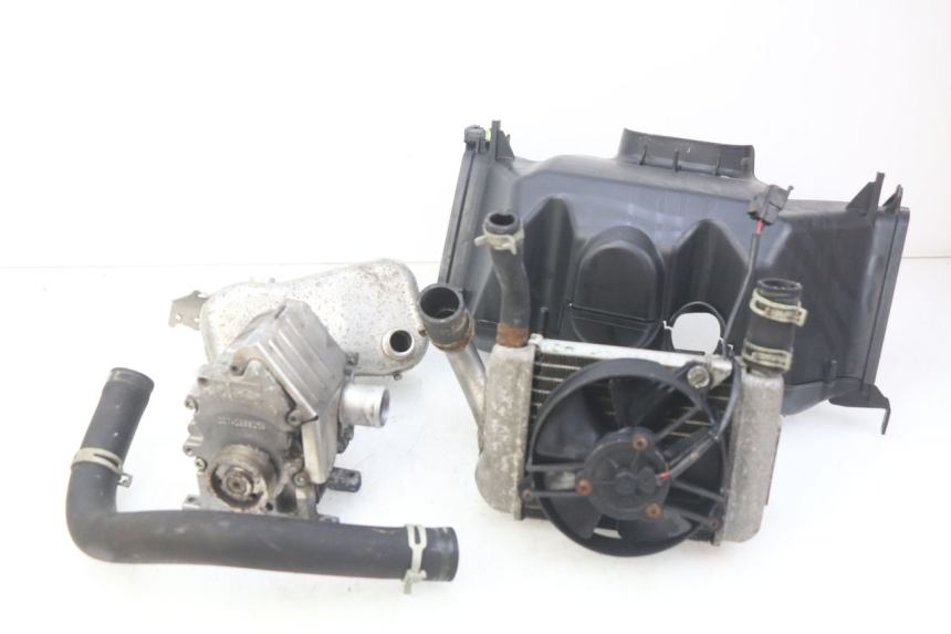 photo de COMPRESSEUR PEUGEOT SATELIS COMPRESSOR K15 125 (2006 - 2009) - Vue principale