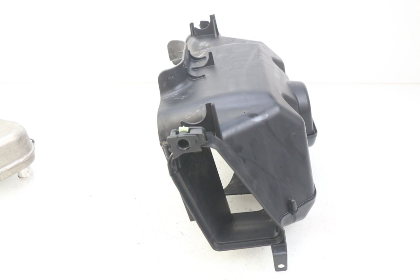 photo de COMPRESSEUR PEUGEOT SATELIS COMPRESSOR K15 125 (2006 - 2009) - Autre angle de vue