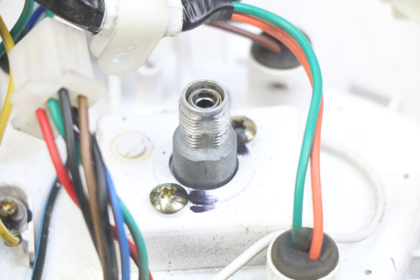 photo de COMPTEUR KYMCO AGILITY 16+ 4T 50 (2018 - 2023) - Gros plan technique