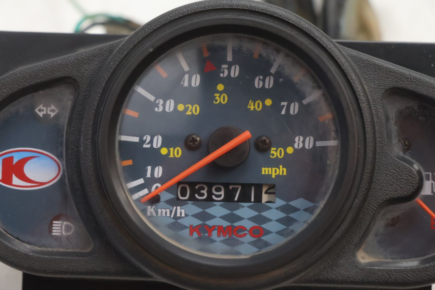 photo de COMPTEUR KYMCO AGILITY 4T 50 (2005 - 2018) - Autre angle de vue