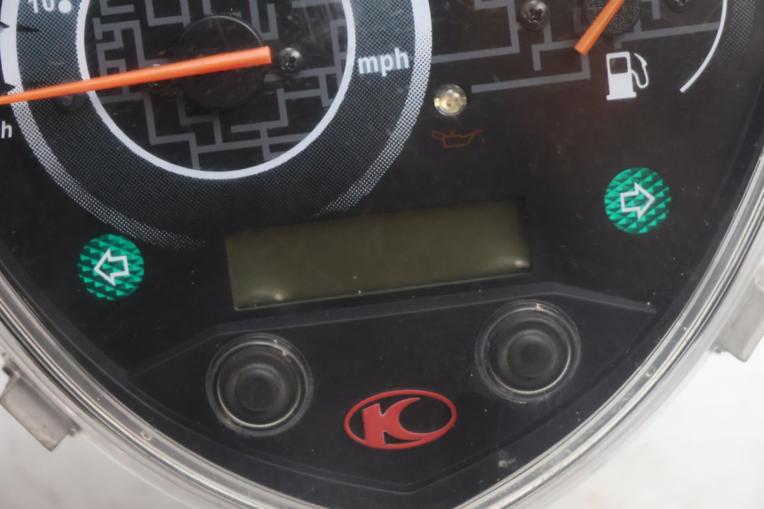 photo de COMPTEUR KYMCO AGILITY CITY 2T 50 (2008 - 2016) - Gros plan technique