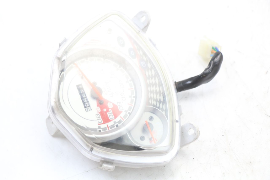 photo de COMPTEUR  TNT MOTOR BOSTON 4T 50 (2018 - 2025) - Zoom état d’usage