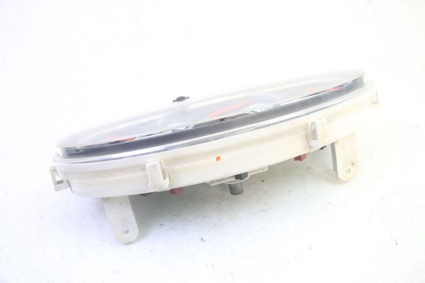 photo de COMPTEUR SUZUKI BURGMAN 125 (2007 - 2014) - Points de fixation