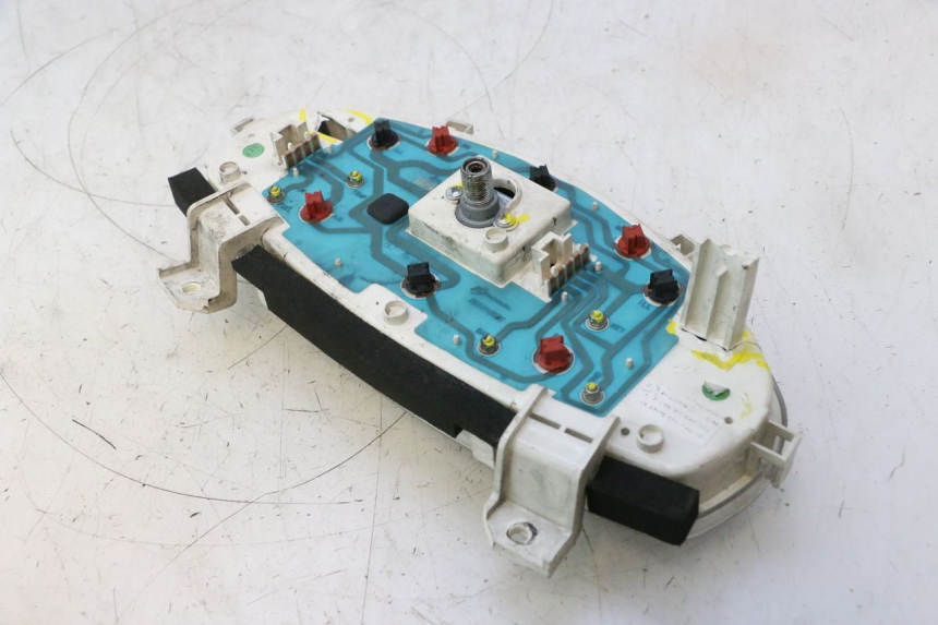 photo de COMPTEUR SUZUKI BURGMAN 125 (2007 - 2014) - Angle alternatif