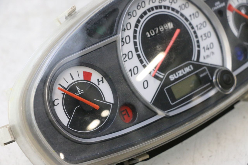photo de COMPTEUR SUZUKI BURGMAN 125 (2007 - 2014) - État de surface