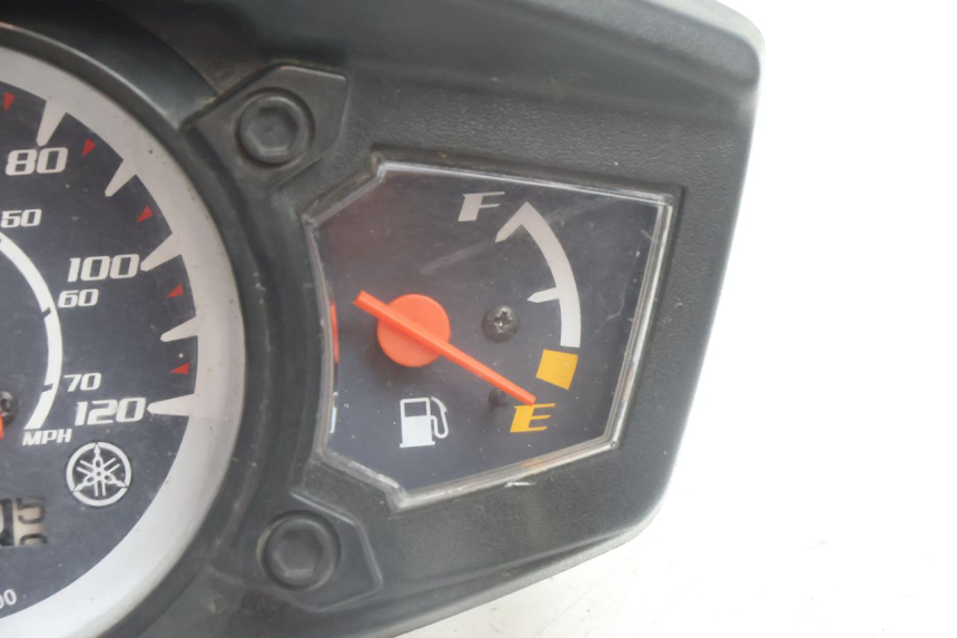 photo de COMPTEUR YAMAHA BW'S BWS 125 (2010 - 2013) - Gros plan technique