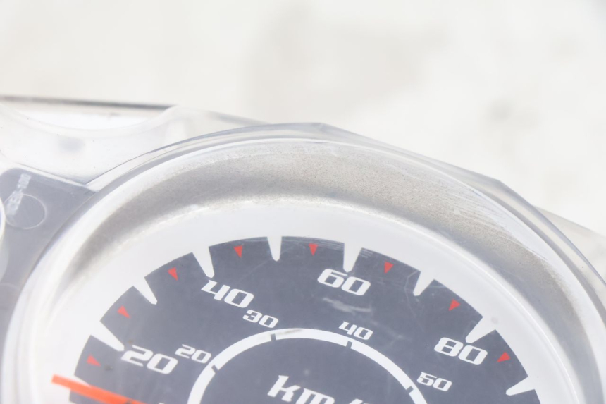 photo de COMPTEUR YAMAHA BW'S BWS 125 (2010 - 2013) - Autre angle de vue