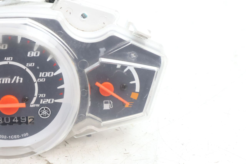 photo de COMPTEUR YAMAHA BW'S BWS 125 (2010 - 2013) - Gros plan technique