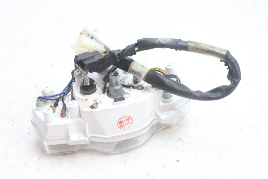 photo de COMPTEUR YAMAHA BW'S BWS 125 (2010 - 2013) - État de surface
