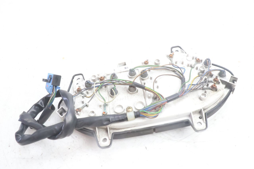 photo de COMPTEUR BMW C1 125 (2000 - 2003) - Points de fixation