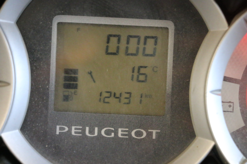 photo de COMPTEUR  PEUGEOT CITYSTAR 2T 50 (2018 - 2021) - Gros plan technique