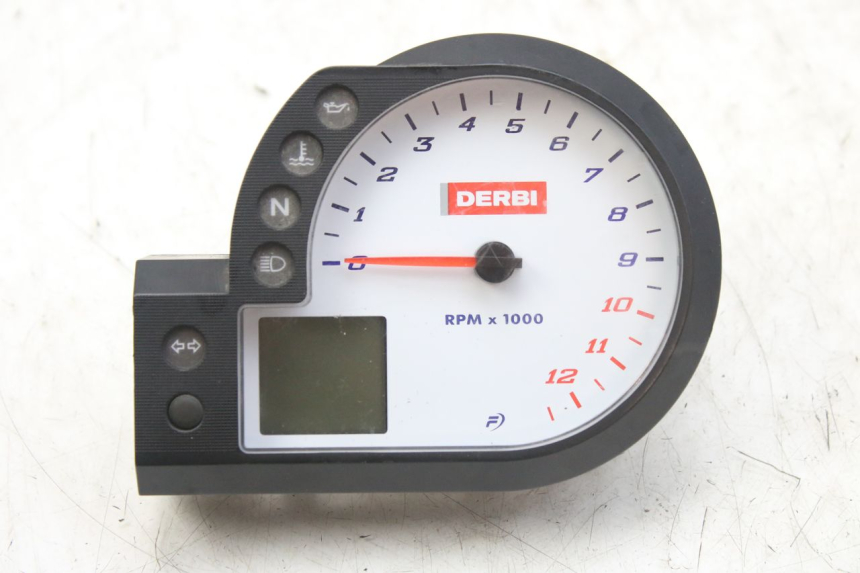 photo de COMPTEUR DERBI GPR 50 (2004 - 2009)