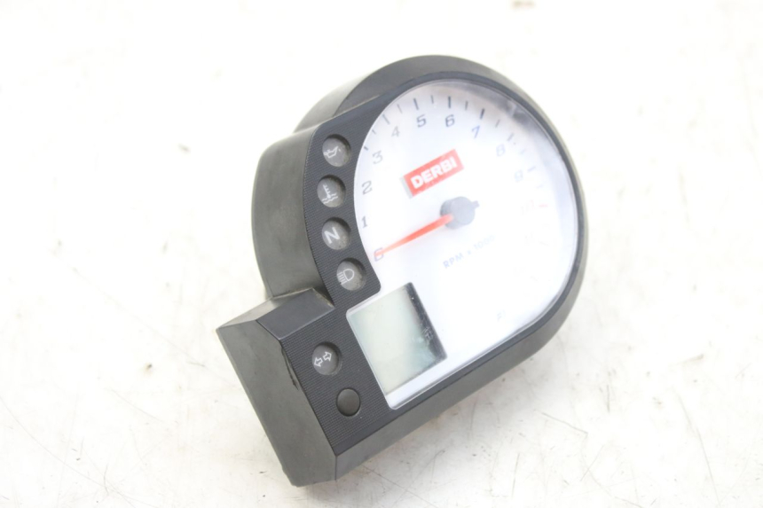 photo de COMPTEUR DERBI GPR 50 (2004 - 2009)
