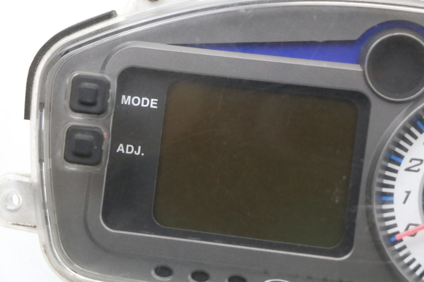 photo de COMPTEUR KYMCO DINK 4T 50 (2007 - 2018) - Zoom état d’usage