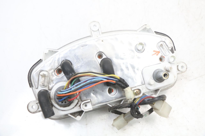 photo de COMPTEUR KYMCO DINK 4T 50 (2007 - 2018) - Points de fixation