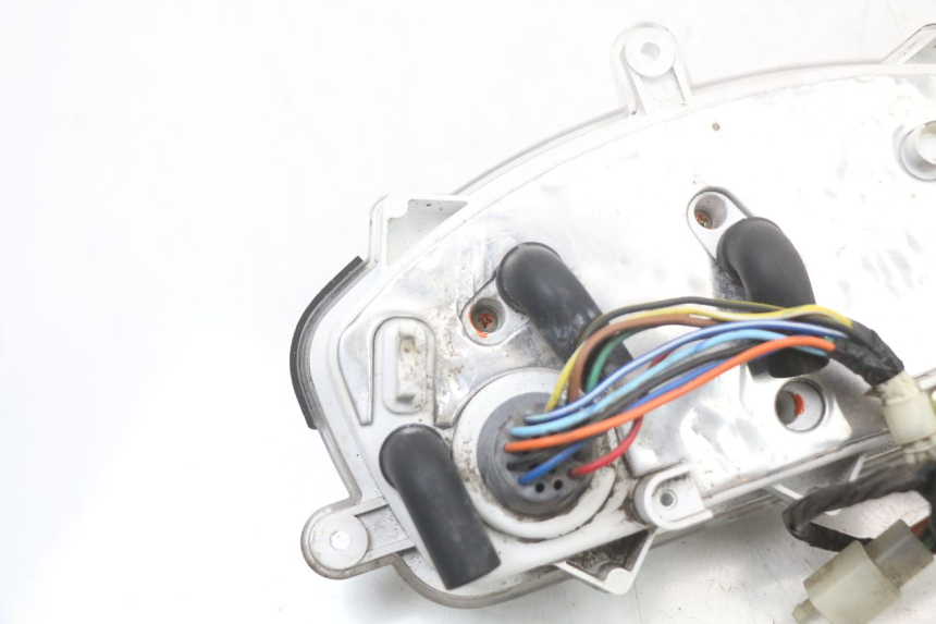 photo de COMPTEUR KYMCO DINK 4T 50 (2007 - 2018) - État de surface
