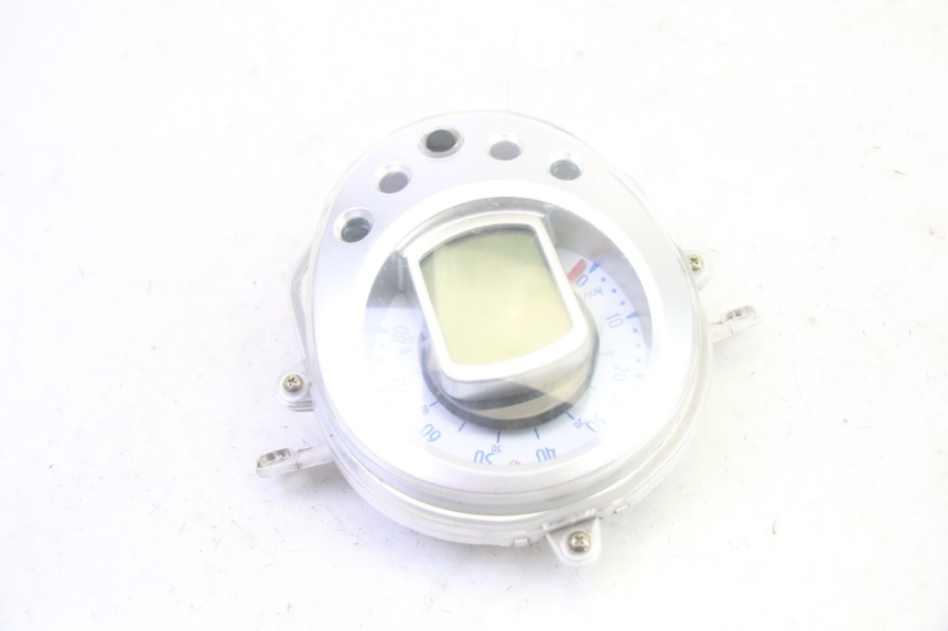 photo de COMPTEUR PEUGEOT DJANGO 4T 50 (2014 - 2019) - Gros plan technique