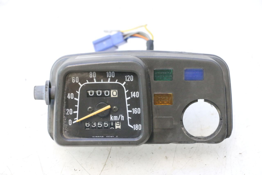 photo de COMPTEUR  SUZUKI DR S 600 (1985 - 1989) - Vue principale